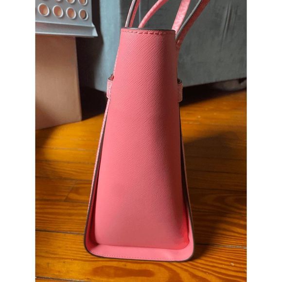 MICHAEL KORS 🐾 NWT CARMEN LARGE NORTH SOUTH SHOULDER TOTE, MSRP $498 - Picture 4 of 11